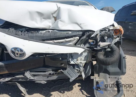 2013 Toyota Corolla Le z USA, uszkodzony, nr VIN JTDBU4EE0DJ114704